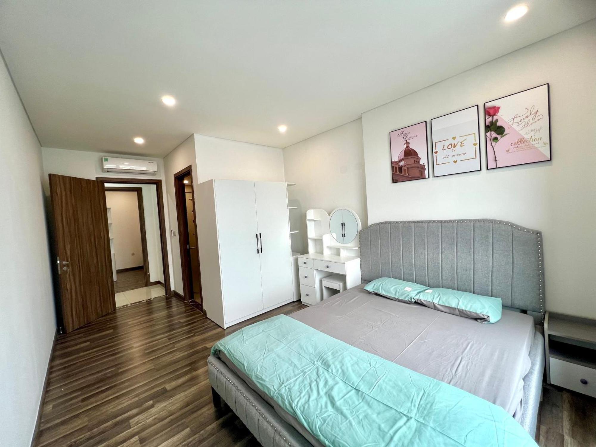 Apartment 1,2, 3 Bedroom In Ha Do Centrosa - District 10 *